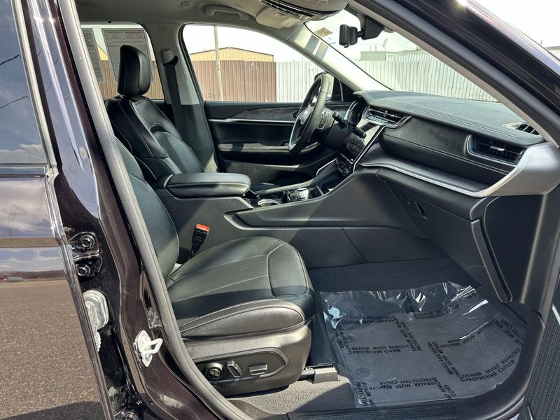 2023 Jeep Grand Cherokee L LimitedImage 12