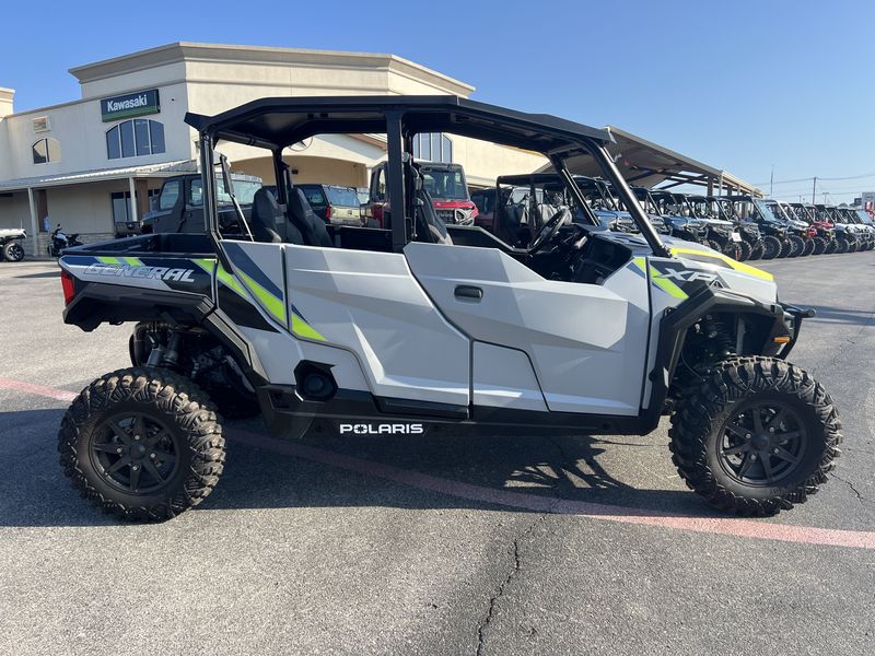 2024 Polaris GENERAL XP 4 1000 SPORT GHOST GRAY Image 4