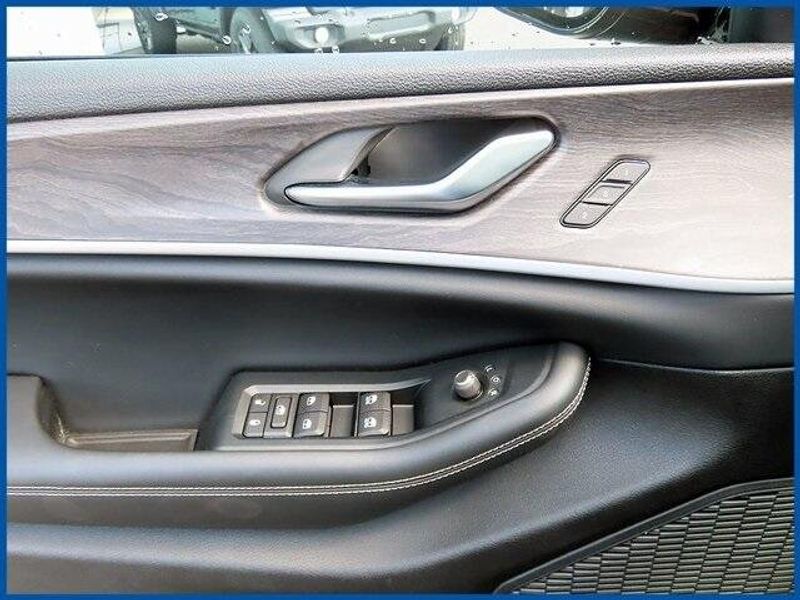 2023 Jeep Grand Cherokee L LimitedImage 13