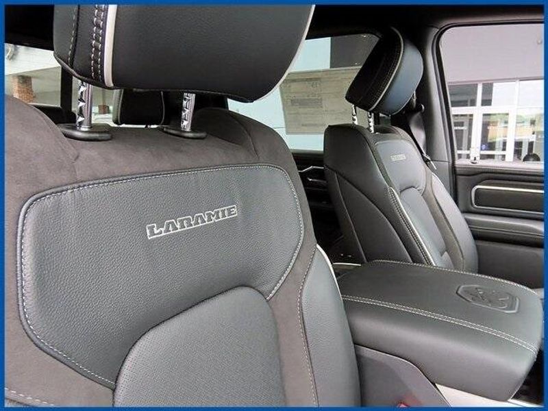 2025 RAM 1500 LaramieImage 10