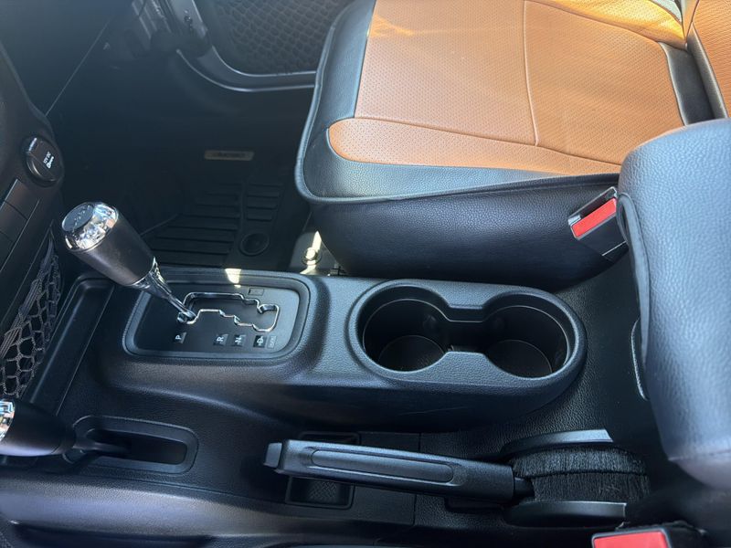 Used 2017 Jeep Wrangler Unlimited SportImage 38
