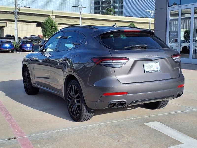 Used 2022 Maserati Levante GTImage 2