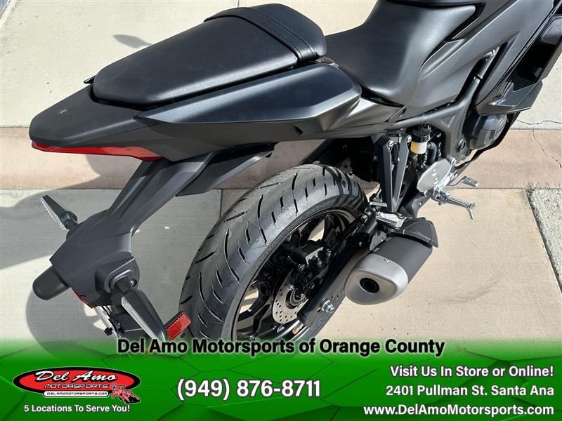 2025 Yamaha YZF-R3 ABS Image 15