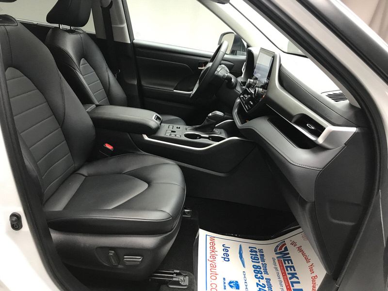 2024 Toyota Highlander XLEImage 20