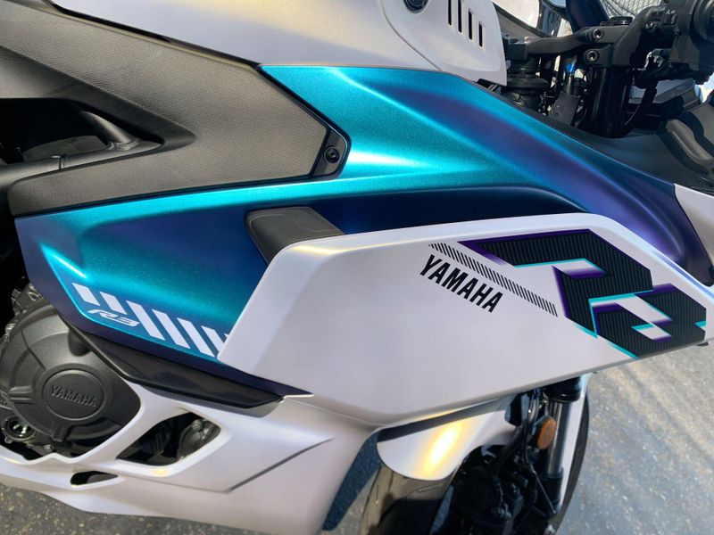 New 2025 Yamaha YZF-R3 ABS Image 17