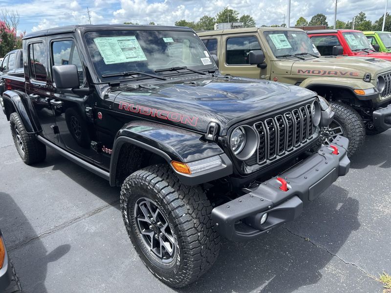 New 2025 Jeep Gladiator Rubicon X 4x4Image 3