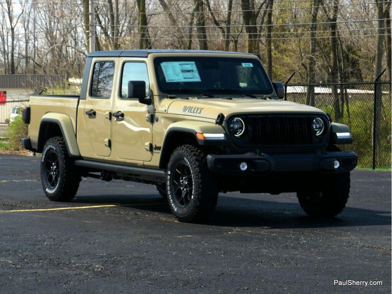New 2025 Jeep Gladiator Willys 4x4