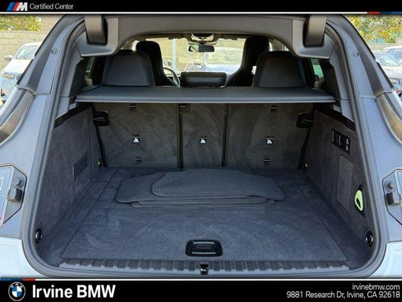 Used 2026 BMW iX xDrive60Image 16