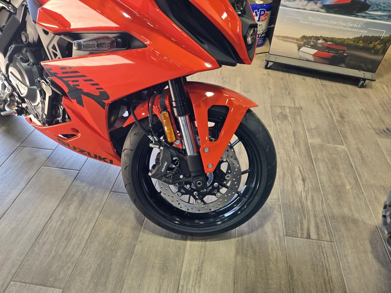 NEW 2026 SUZUKI GSX 8R Image 20