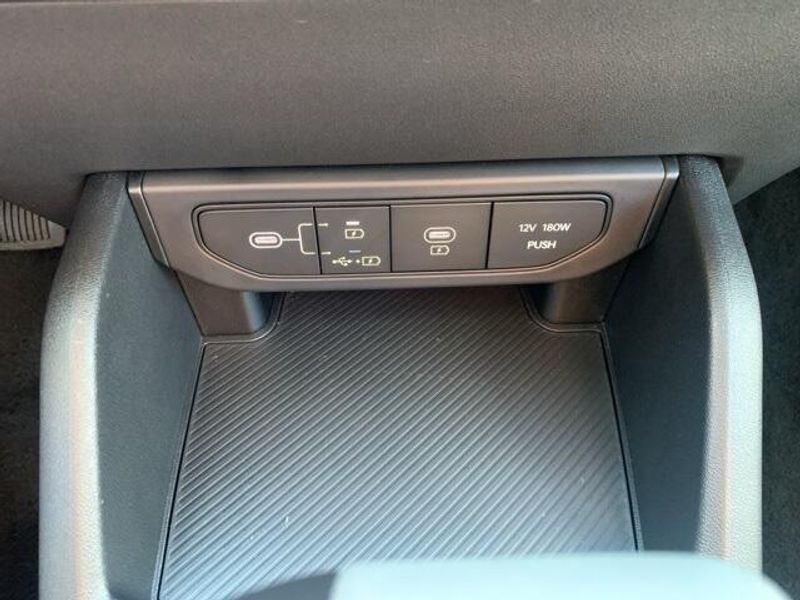 Used 2025 Kia K4 LXImage 11