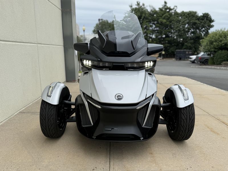 2024 Can-Am SPYDER RT LIMITEDImage 4