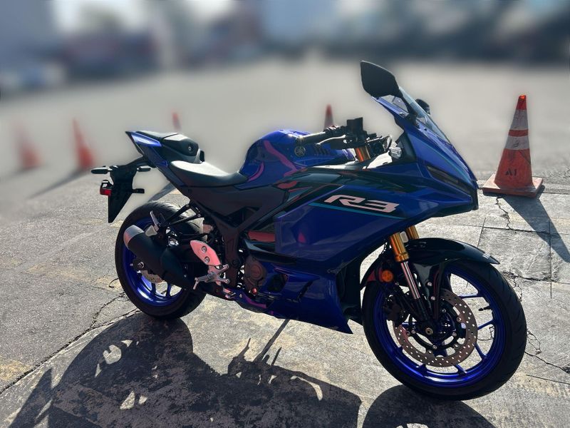 New 2026 Yamaha YZF-R3 ABS Image 10