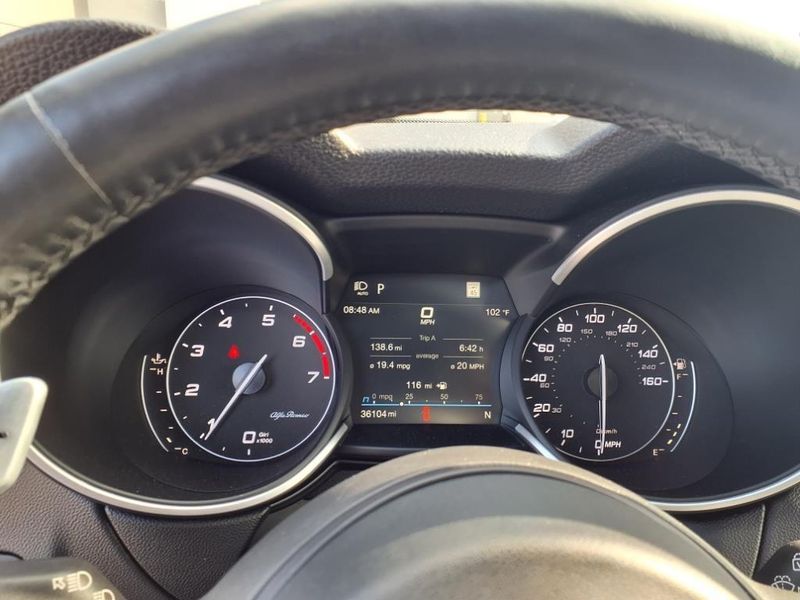 Used 2022 Alfa Romeo Stelvio VeloceImage 15