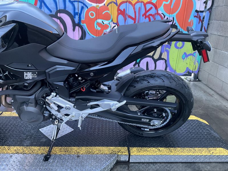 New 2026 BMW F 900 R Image 12