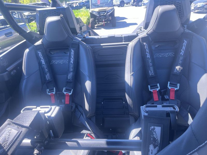 New 2026 Polaris RZR PRO R 4 ULTIMATE Image 13