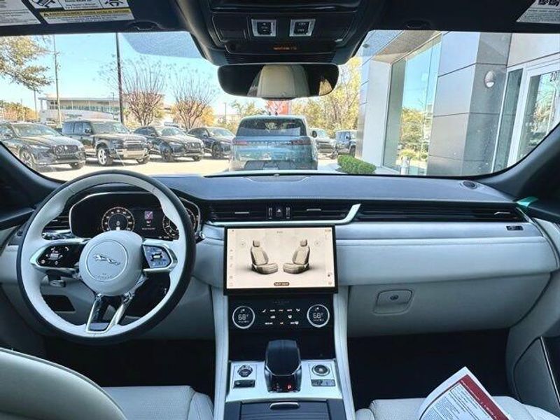 2026 Jaguar F-PACE R-Dynamic S