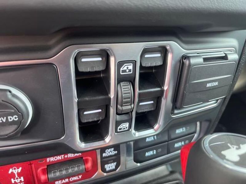 2025 Jeep Wrangler 4-door Rubicon