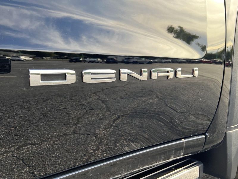 2025 Gmc Sierra 1500 Denali photo 4