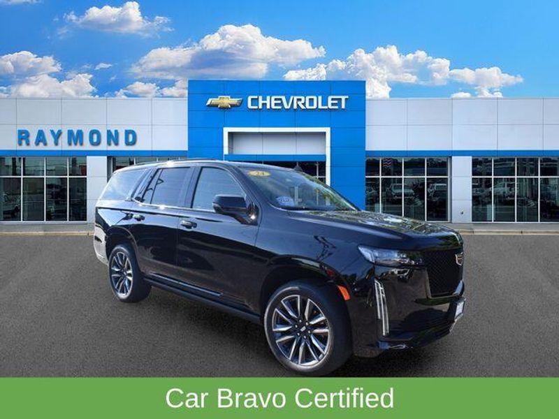 Used 2024 Cadillac Escalade Sport PlatinumImage 1