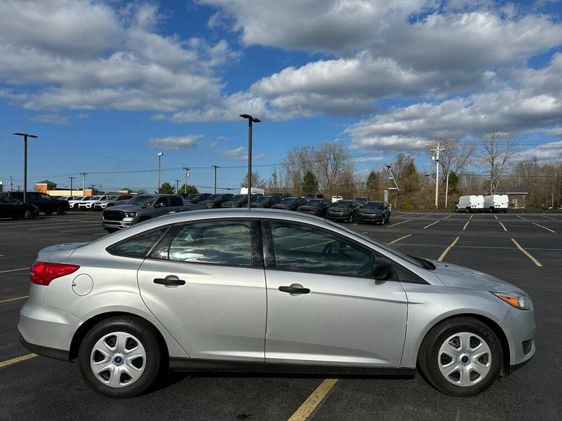 2017 Ford Focus SImage 10