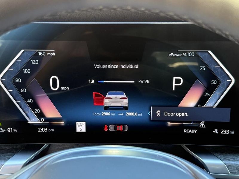 Used 2025 BMW i7 eDrive50Image 23