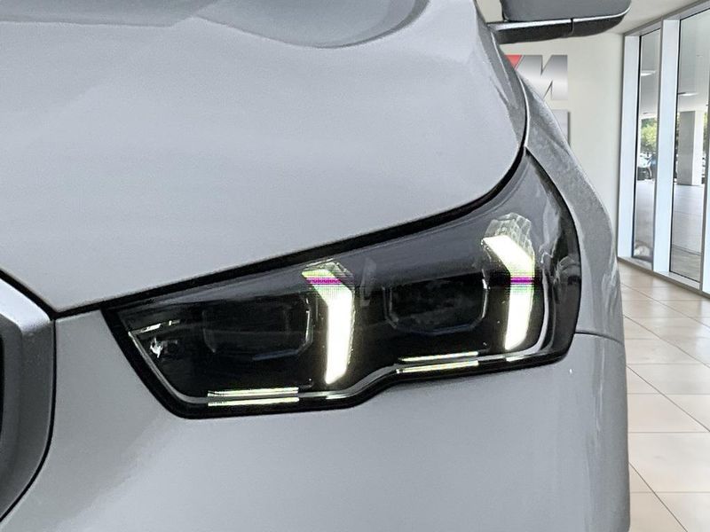 2025 BMW i5 eDrive40Image 12