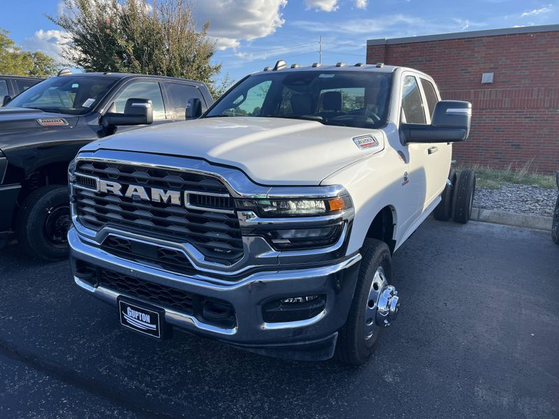 New 2026 RAM 3500 Chassis Cab TradesmanImage 1