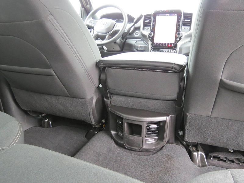 Used 2026 RAM 2500 Big Horn 4x4 4dr Crew Cab 6.3 ft. SB PickupImage 16