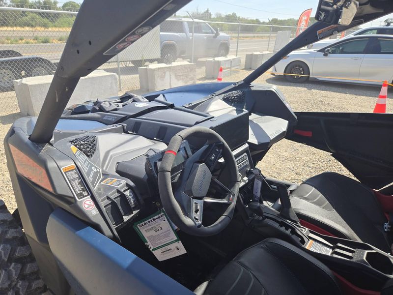 New 2026 Can-Am MAVERICK X3 XRS TRR SAS 