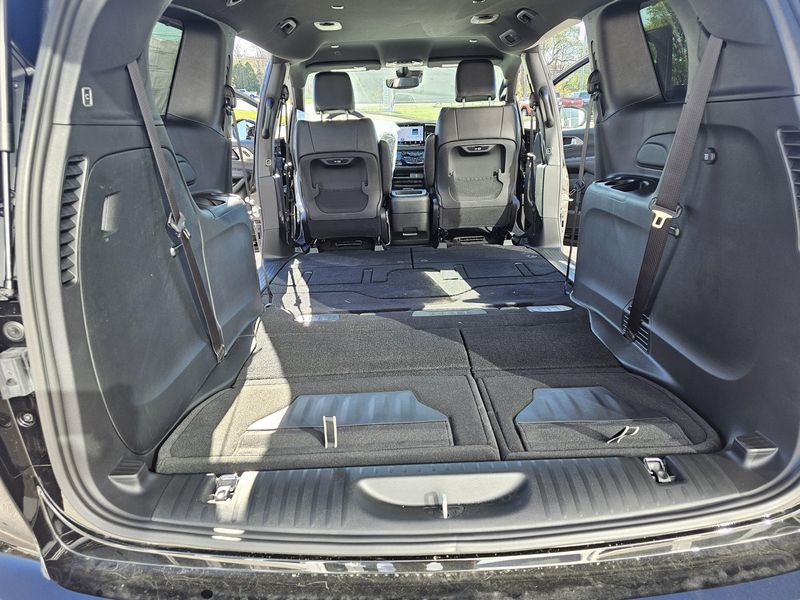 New 2026 Chrysler Pacifica Select AwdImage 12