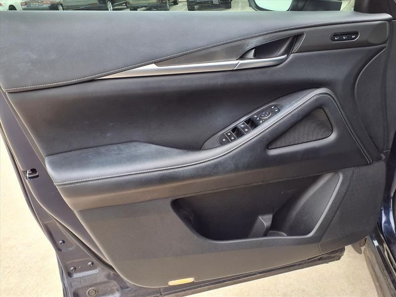 Used 2022 INFINITI QX60 LuxeImage 16