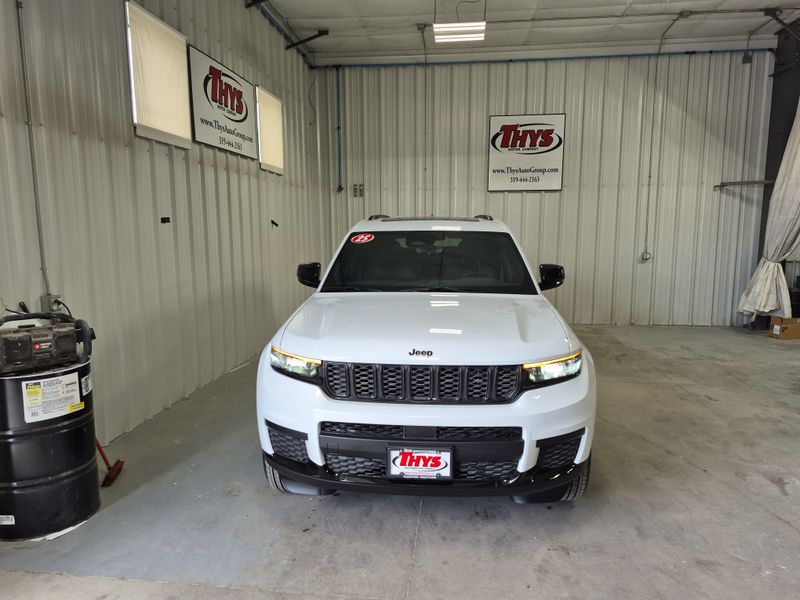 2025 Jeep Grand Cherokee L Altitude X 4x4Image 38