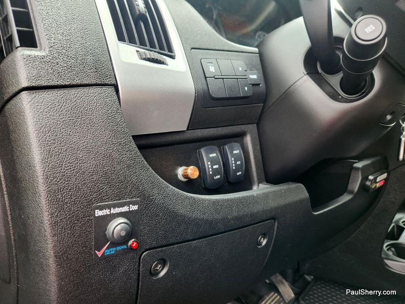 2018 RAM ProMaster 1500 Low RoofImage 35