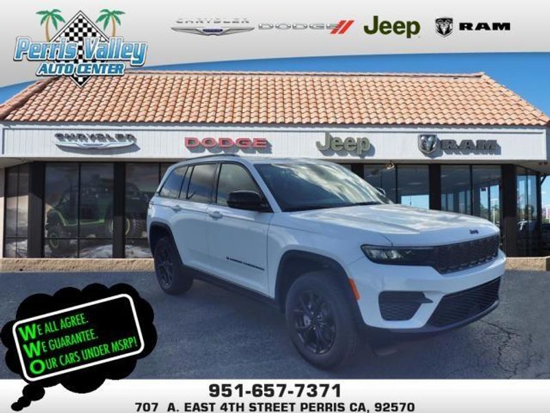 2024 Jeep Grand Cherokee AltitudeImage 1