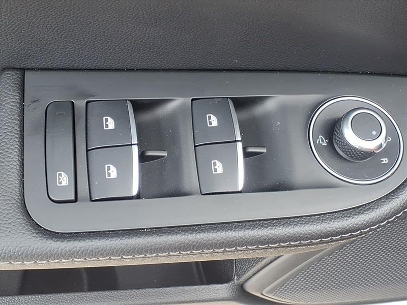 New 2025 Alfa Romeo Giulia RwdImage 13