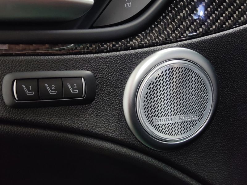 2023 Alfa Romeo Stelvio Quadrifoglio AWD w/Sunroof/ActivImage 8