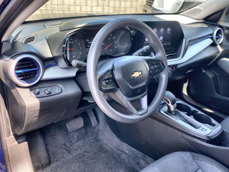 Used 2024 Chevrolet Trax LSImage 11