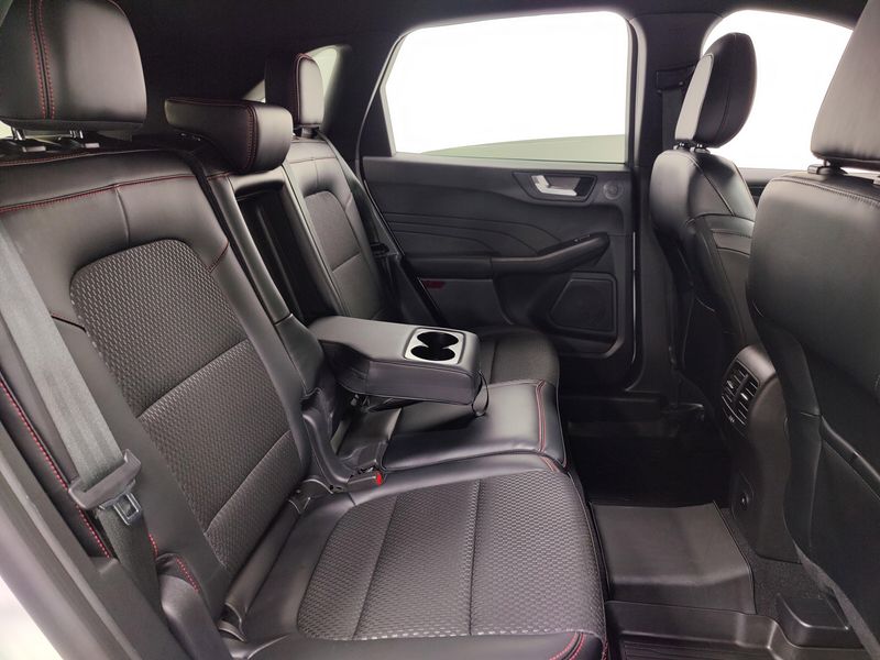 Used 2024 Ford Escape ST-Line Select AWD w/Tech #2 PkgImage 17