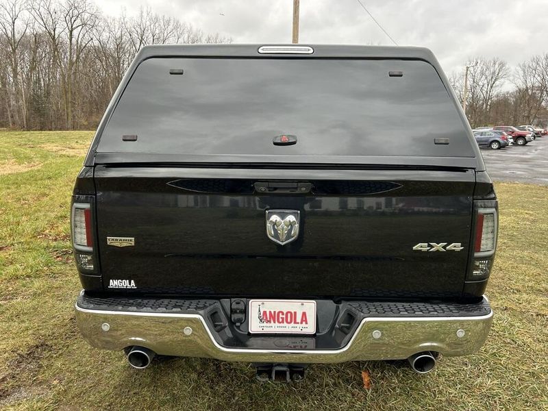 2015 Ram 1500 Laramie photo 4