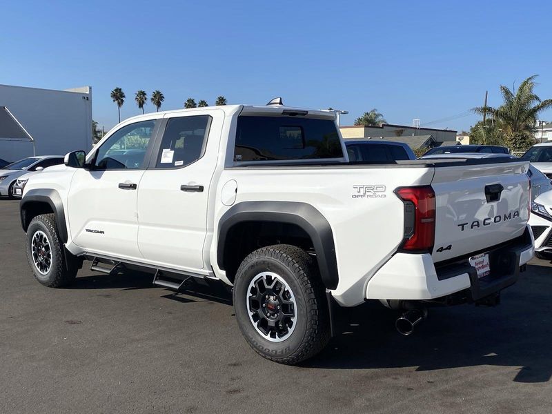 2024 Toyota Tacoma TRD Off RoadImage 5