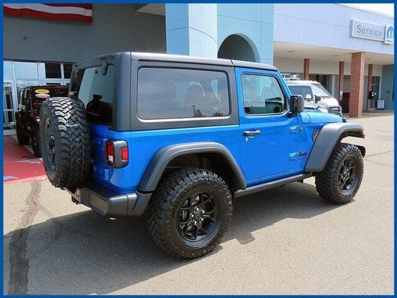 2025 Jeep Wrangler WillysImage 7
