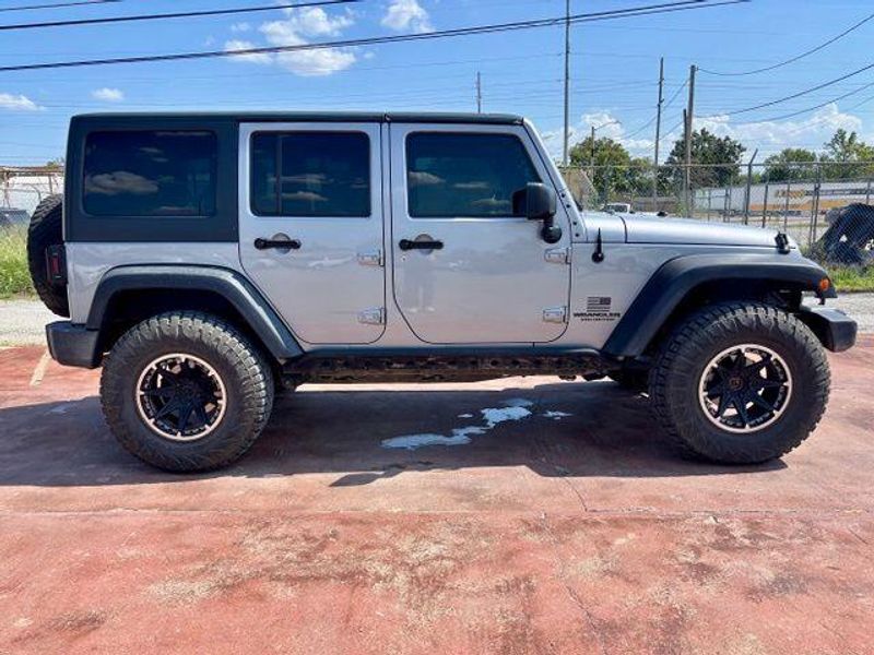 Used 2016 Jeep Wrangler Unlimited SportImage 3