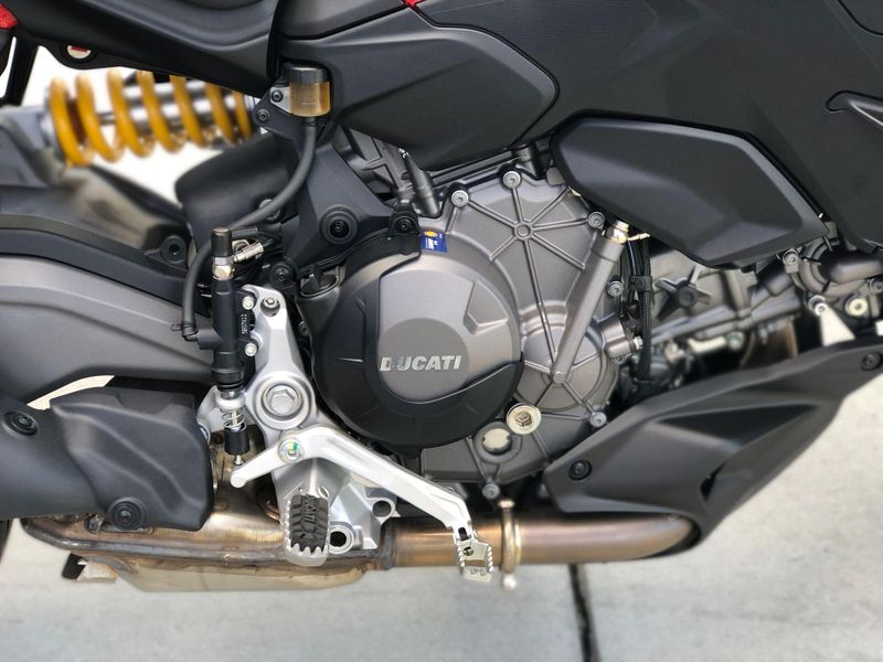 New 2025 Ducati MULTISTRADA V2 S Image 20