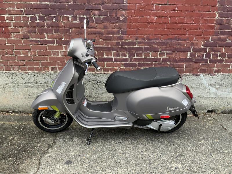 2024 Vespa GTS SUPERTECH 300 