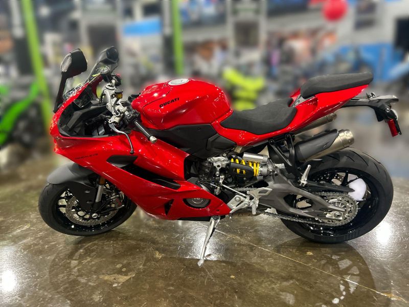New 2026 Ducati PANIGALE V2 896 Image 21