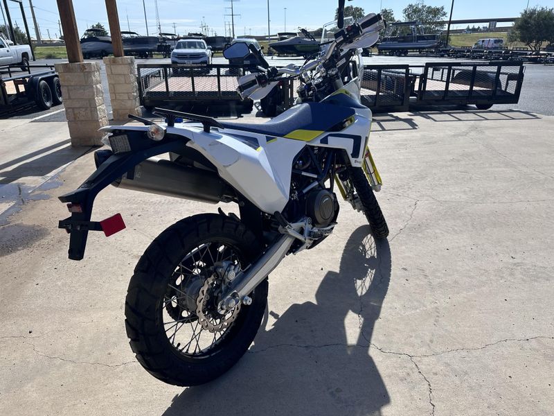 2021 HUSQVARNA 701 ENDURO Image 3