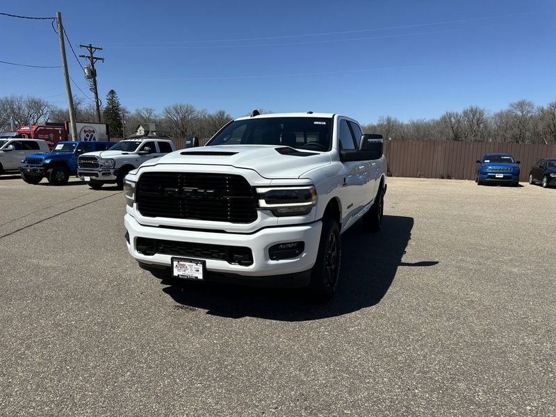 2024 RAM 3500 Laramie Crew Cab 4x4 6