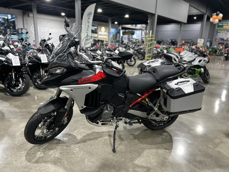 New 2025 Ducati MULTISTRADA V4 RALLY TRAVEL & RADAR SPOKED WHEELS Image 19