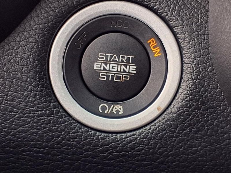 Used 2021 RAM 1500 LaramieImage 6
