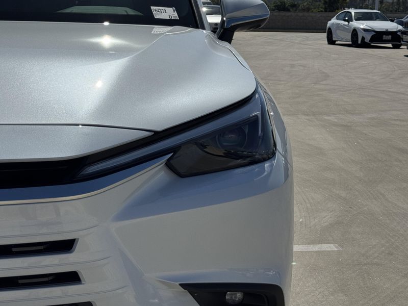New 2026 Lexus NX 450h+ LuxuryImage 12